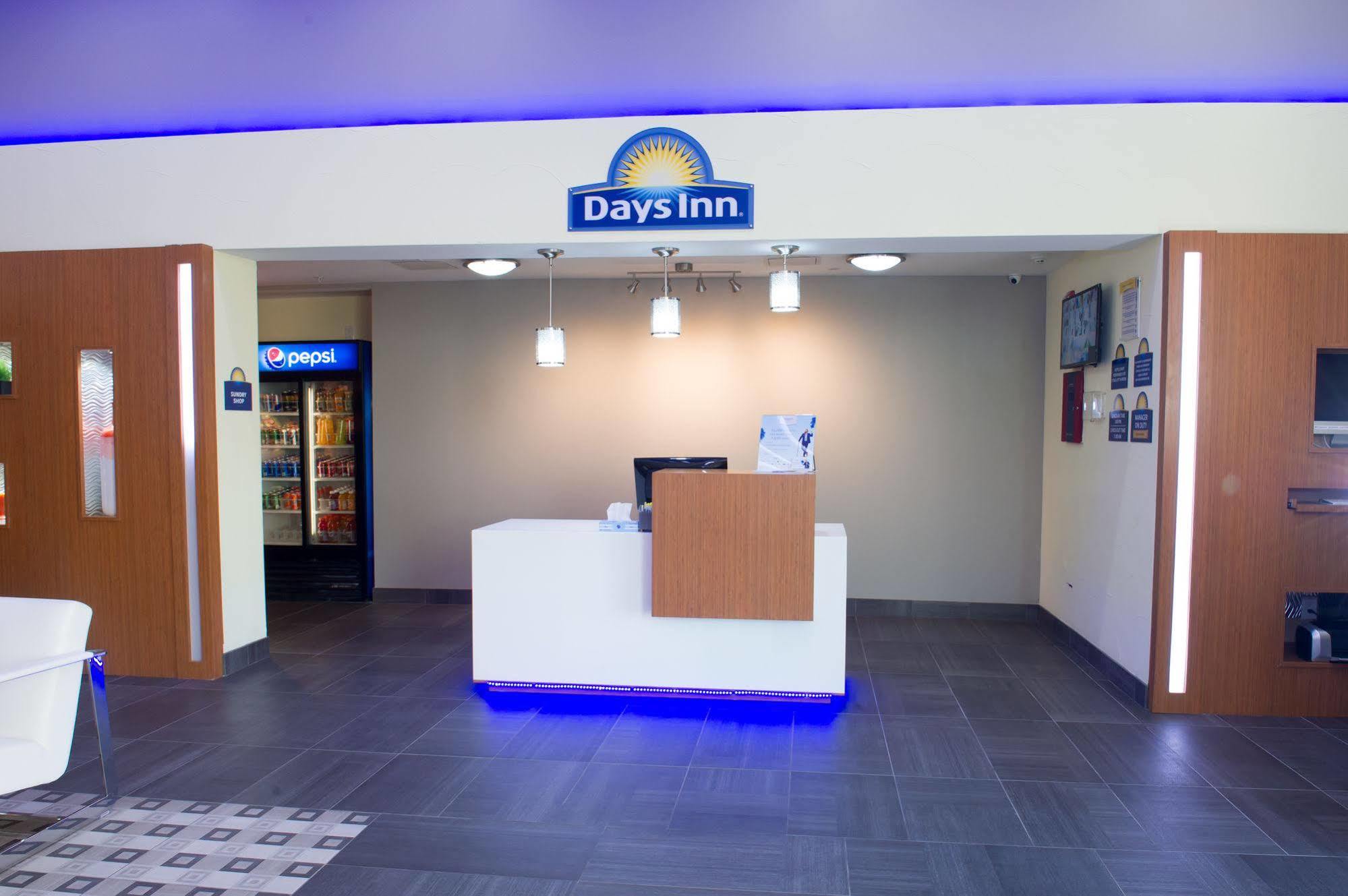 Arya Inn & Suites Farmers Branch Exterior foto